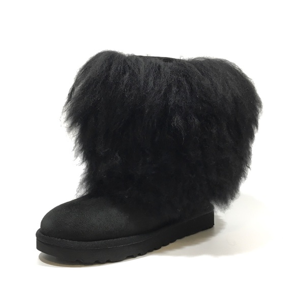 UGG MONGOLIAN CLASSIC SHORT SHEEPSKIN CUFF BOOTS -BLACK SUEDE -WOMENS US 5 -NEW - Picture 1 of 10